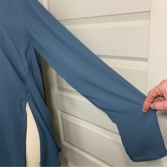 BABATON Aritzia Tadema Blouse Blue Tunic Pullover Long Sleeve Slits Tie Front - Picture 8 of 15
